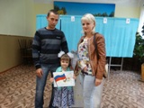 УИК № 586 голосует семья Ульяновых